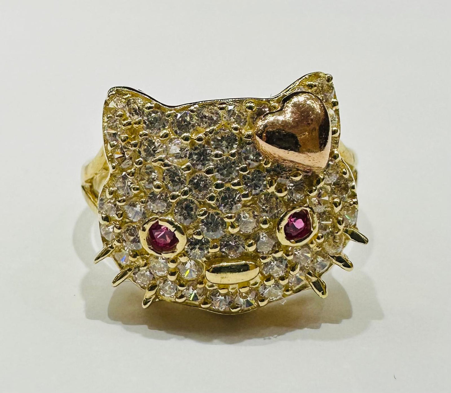 10K GOLD KITTY RING WITH  CZ STONES   WEIGHT:  4.6gm