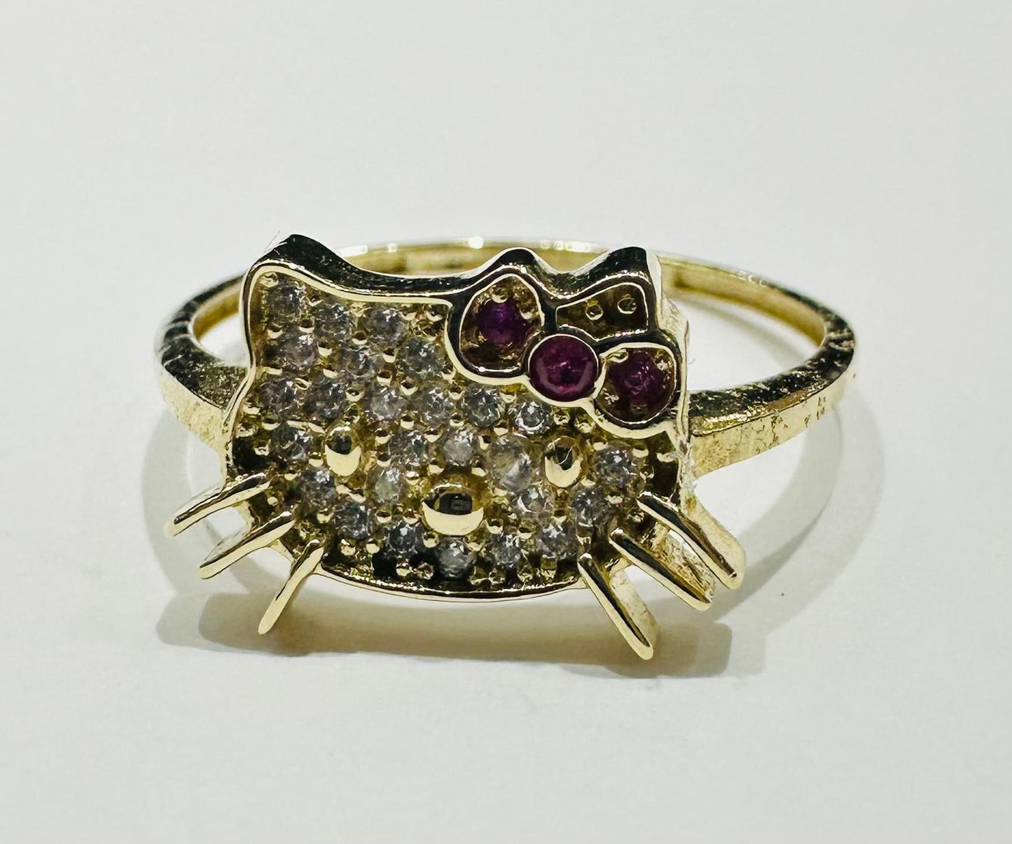 10K GOLD KITTY RING WITH  CZ STONES   WEIGHT:  1.5gm