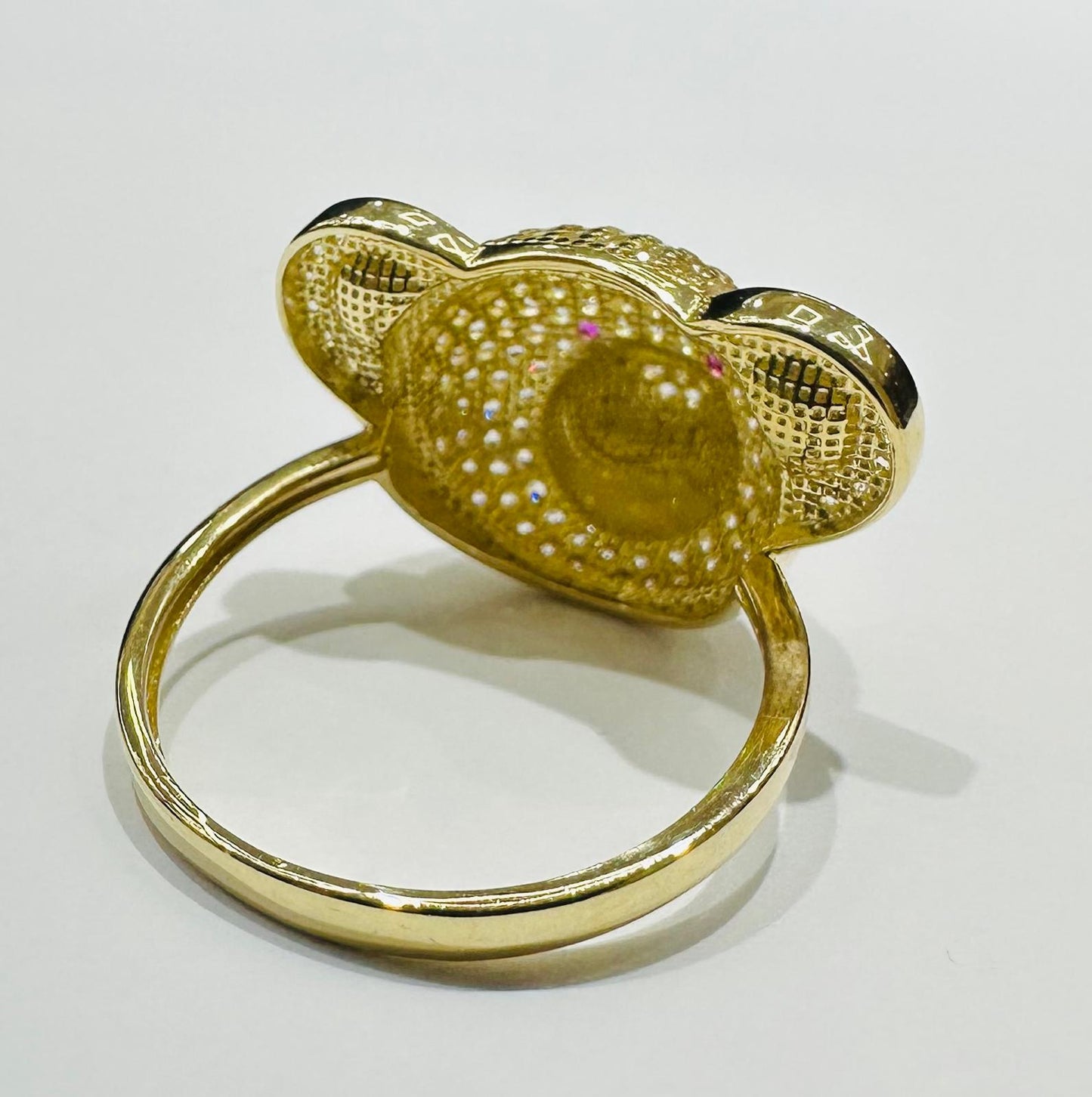 10K GOLD TEDDY RING WITH CZ STONES   WEIGHT:  4.0gm