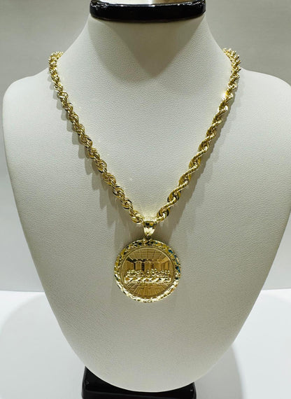 10K GOLD ROUND LAST SUPPER CHAIN AND PENDANT SET  22"  WEIGHT: 8.9gm
