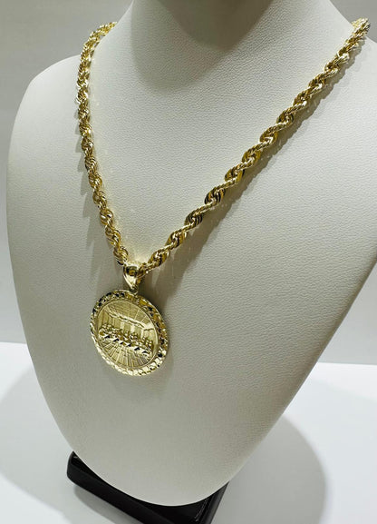 10K GOLD ROUND LAST SUPPER CHAIN AND PENDANT SET  22"  WEIGHT: 8.9gm