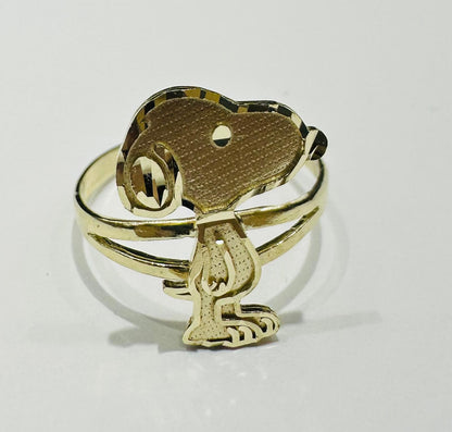 10K GOLD SNOOPY RING- WEIGHT:  1.6gm