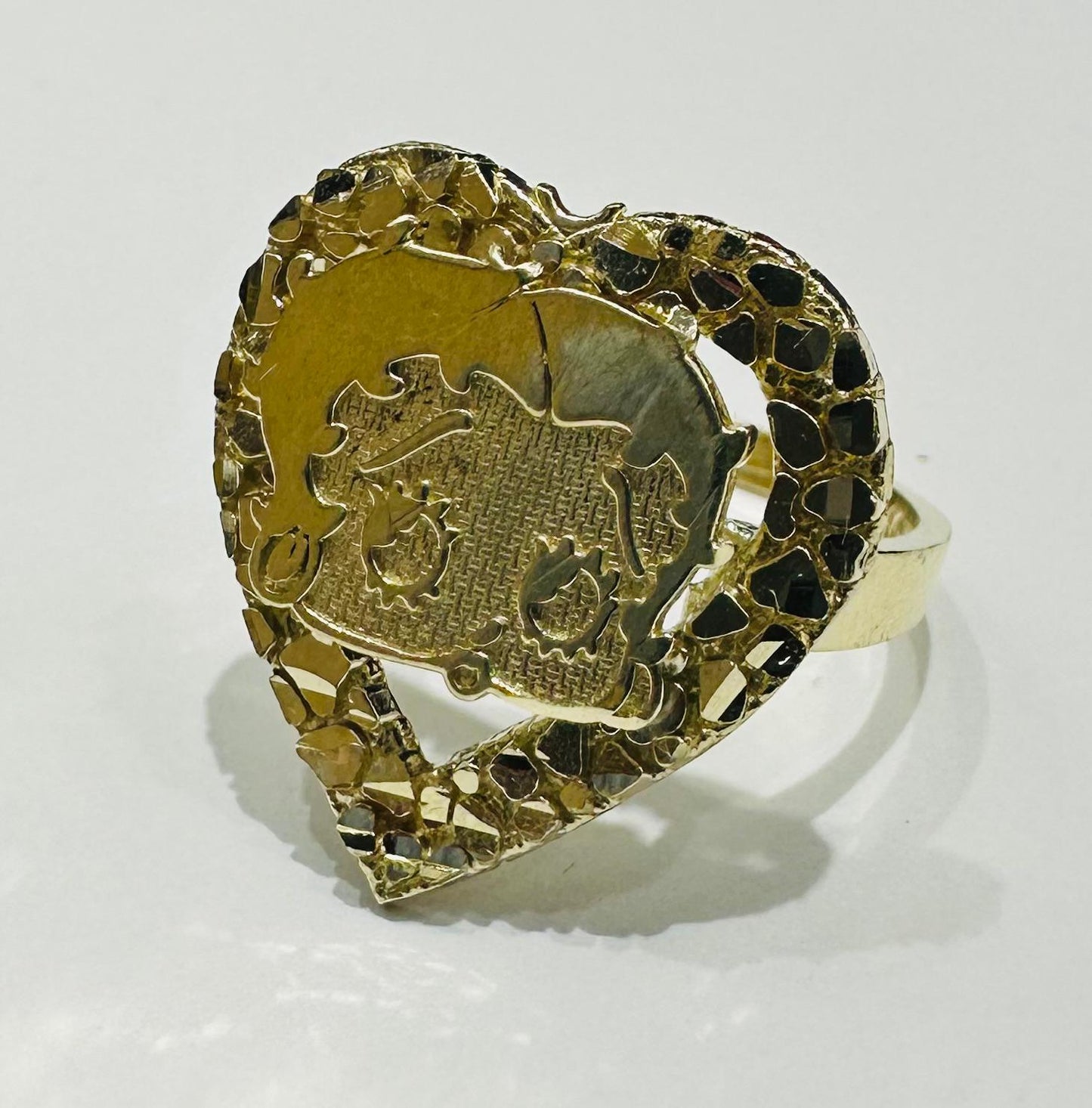 10K GOLD BETTY BOOP HEART RING- WEIGHT:  3.4gm