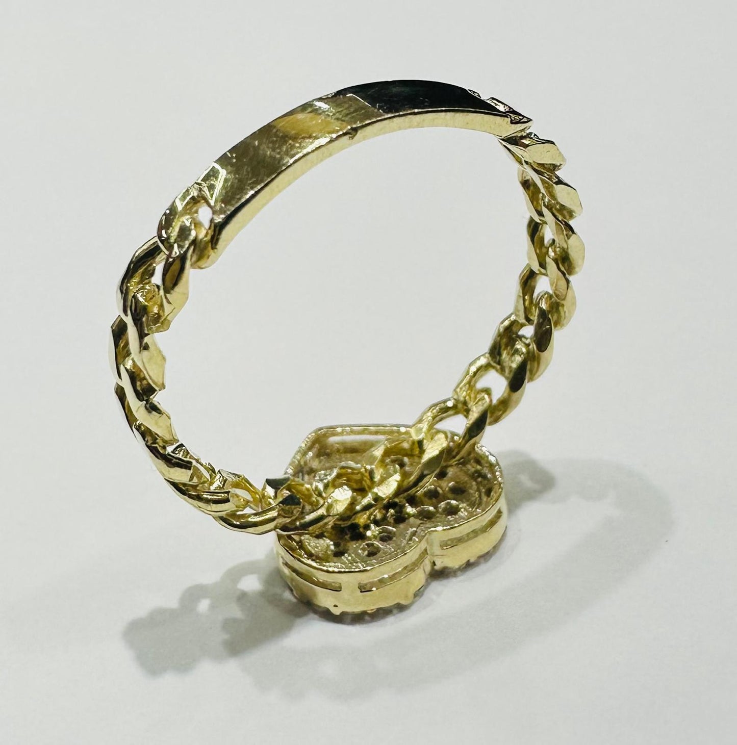 10K GOLD HEART RING WITH CZ STONES- WEIGHT: 3.0gm