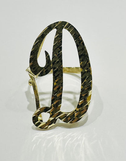 10K GOLD INITIAL LETTER "D" RING- WEIGHT:  3.5gm