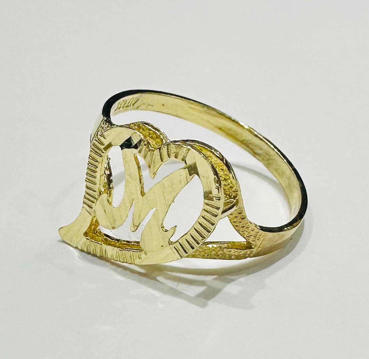 10K GOLD INITIAL LETTER "M" RING- WEIGHT:  1.4gm