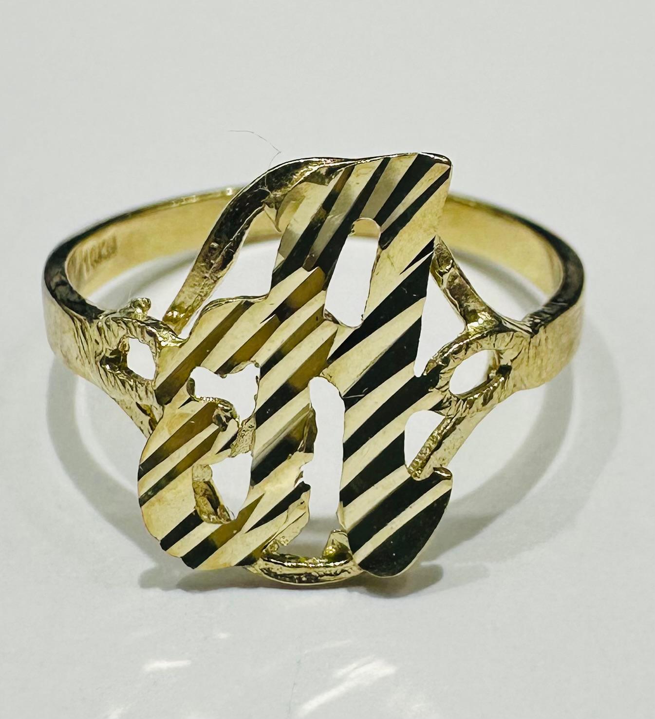 10K GOLD INITIAL LETTER "A" RING- WEIGHT:  1.6gm