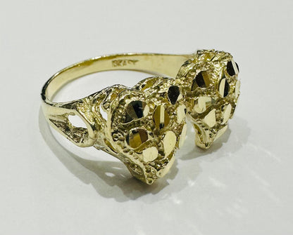 10K GOLD HEART RING- WEIGHT:  2.8gm