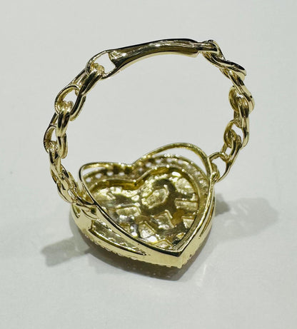 10K GOLD HEART RING WITH CZ STONES- WEIGHT:  2.2gm