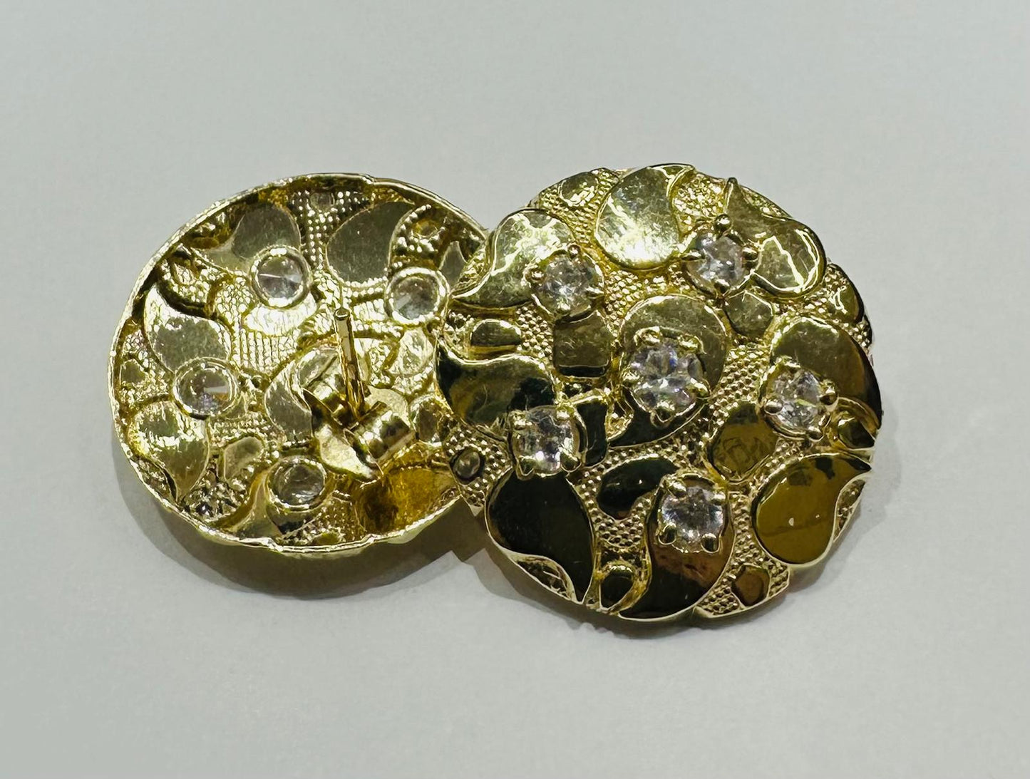 10K GOLD ROUND NUGGET EARRINGS WITH CZ STONES  WEIGHT: 3.8gm
