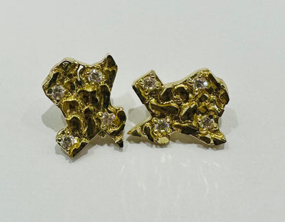 10K GOLD TEXAS NUGGET EARRINGS WITH CZ STONES  WEIGHT: 3.8gm