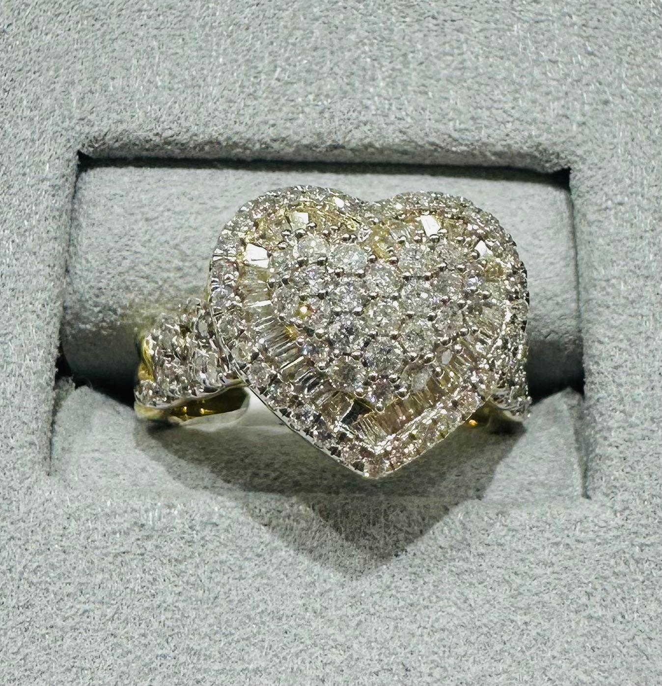 10K YELLOW GOLD NATURAL DIAMOND HEART RING- WEIGHT: 1.05CT