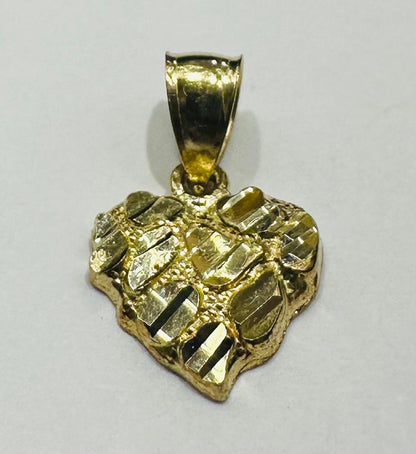 10K GOLD HEART PENDANT