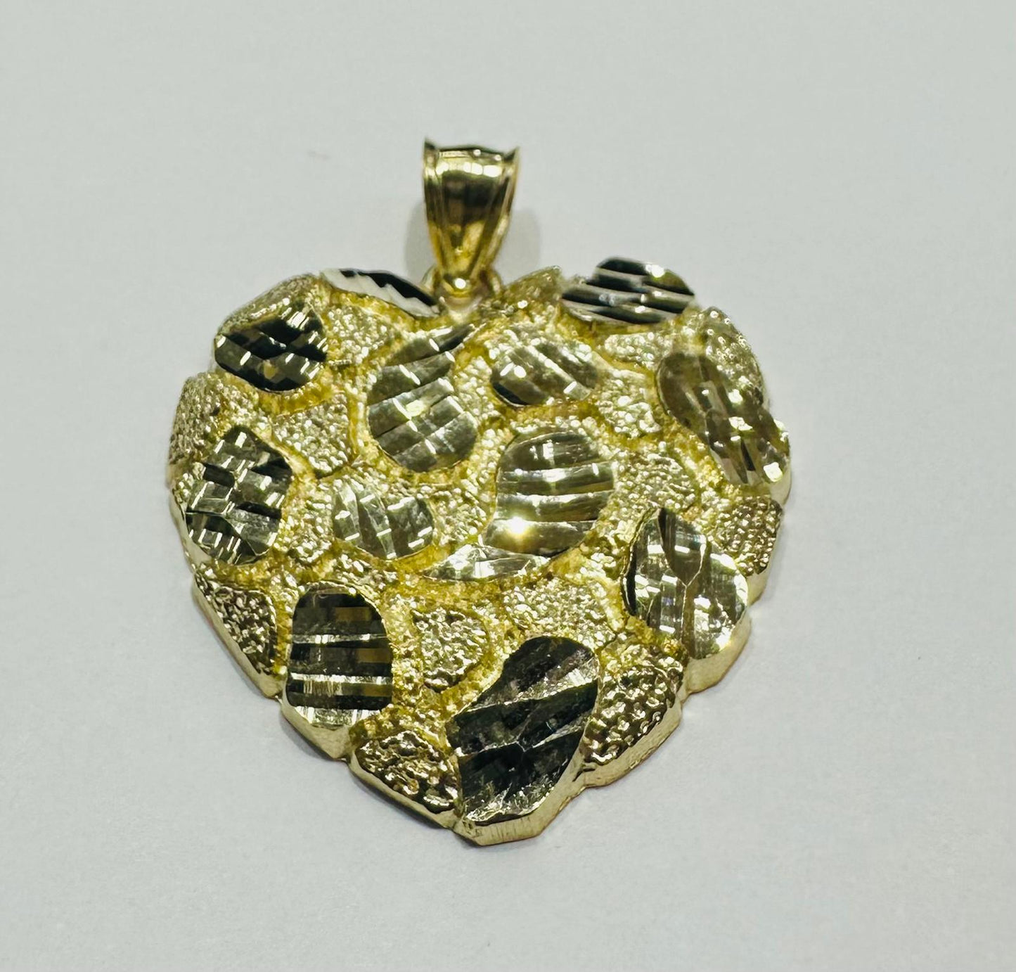 10K GOLD HEART PENDANT- WEIGHT:  2.4gm