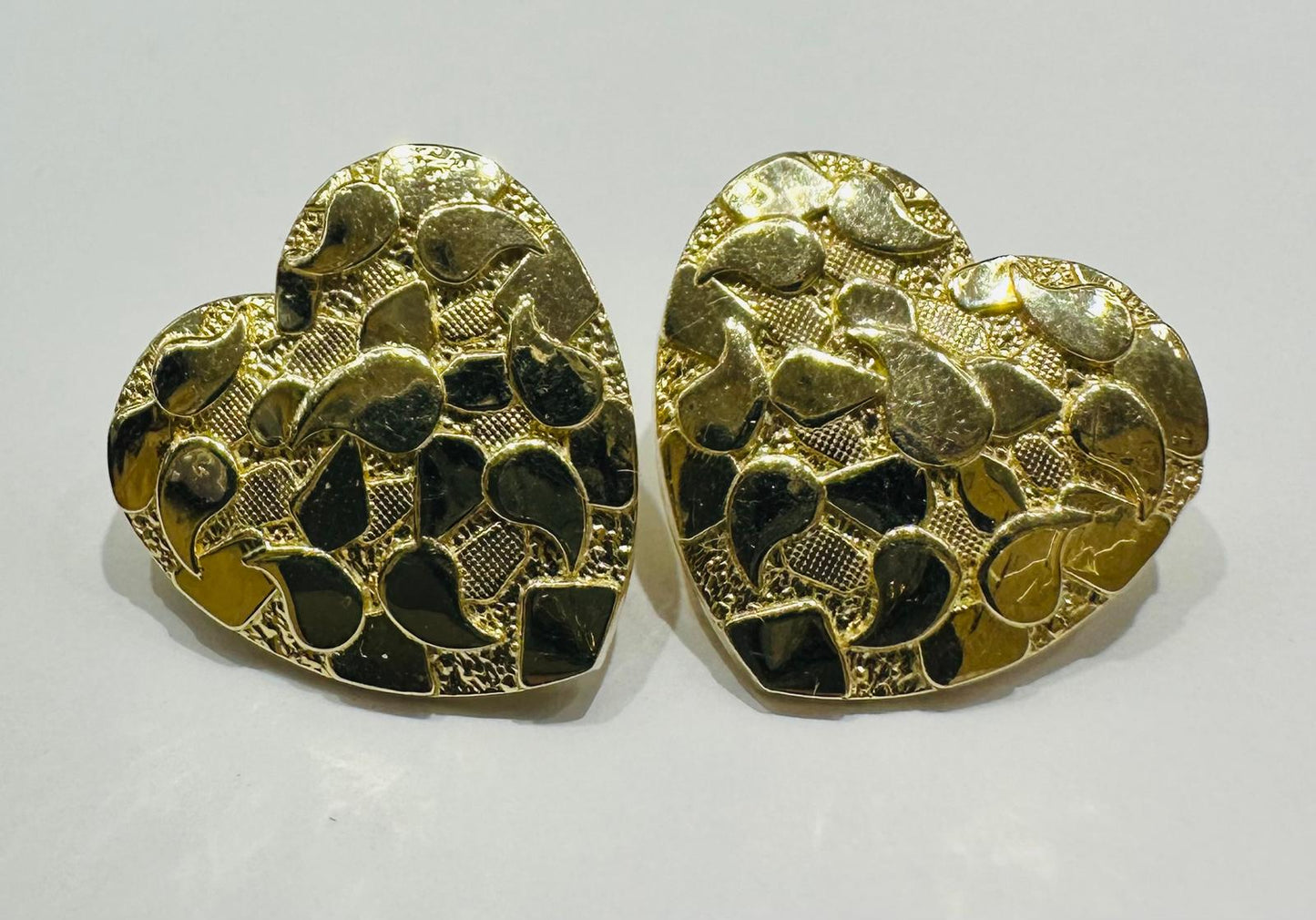 10K GOLD HEART NUGGET EARRINGS- WEIGHT: 2.8gm