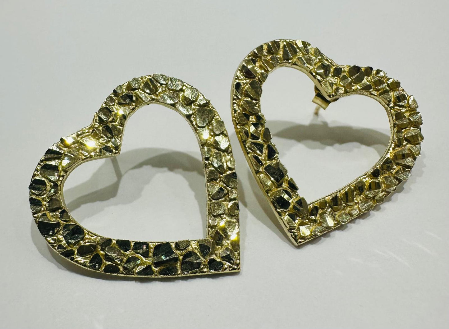 10K GOLD HEART EARRINGS- WEIGHT: 4.3gm