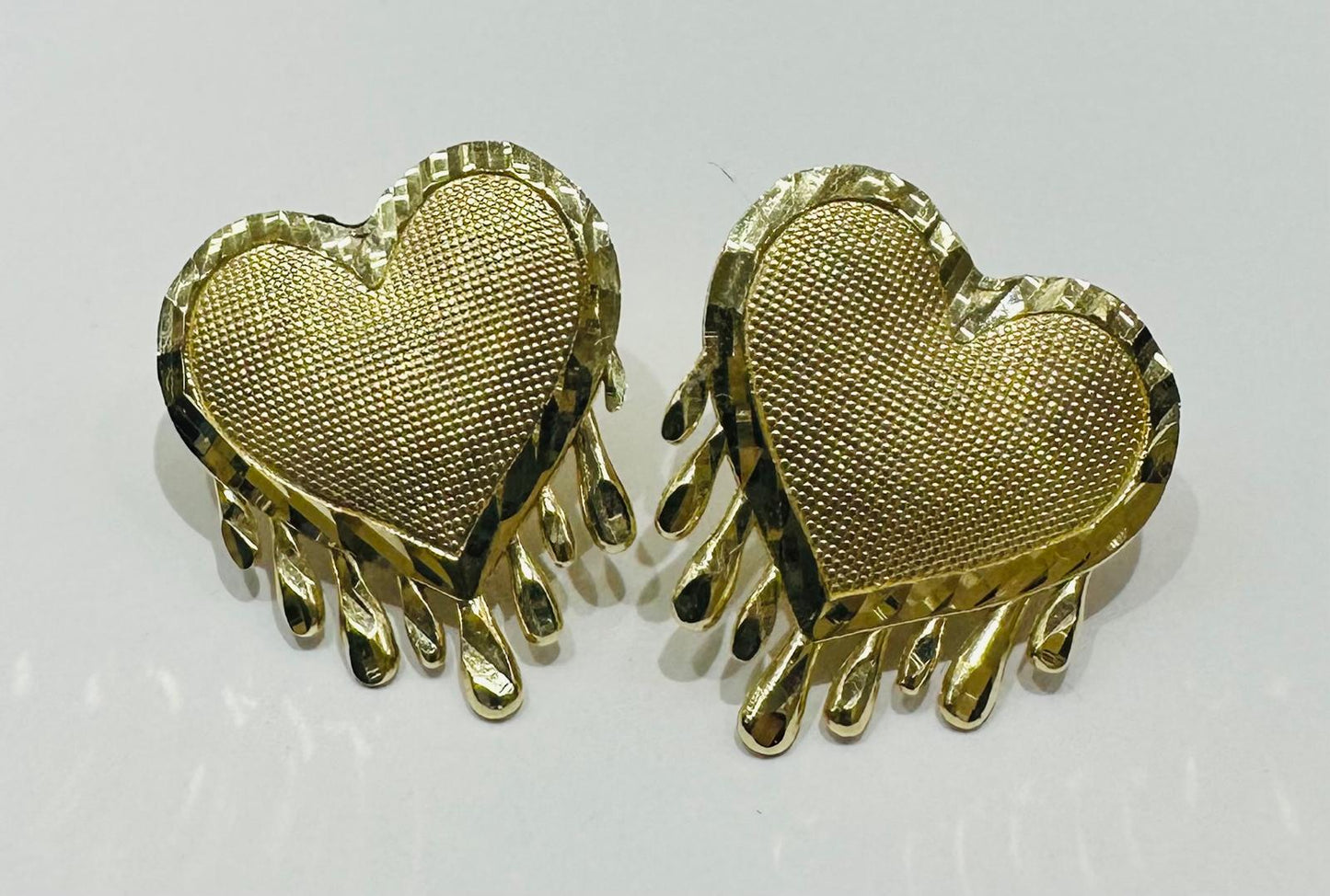 10K GOLD HEART EARRINGS- WEIGHT: 3.0gm