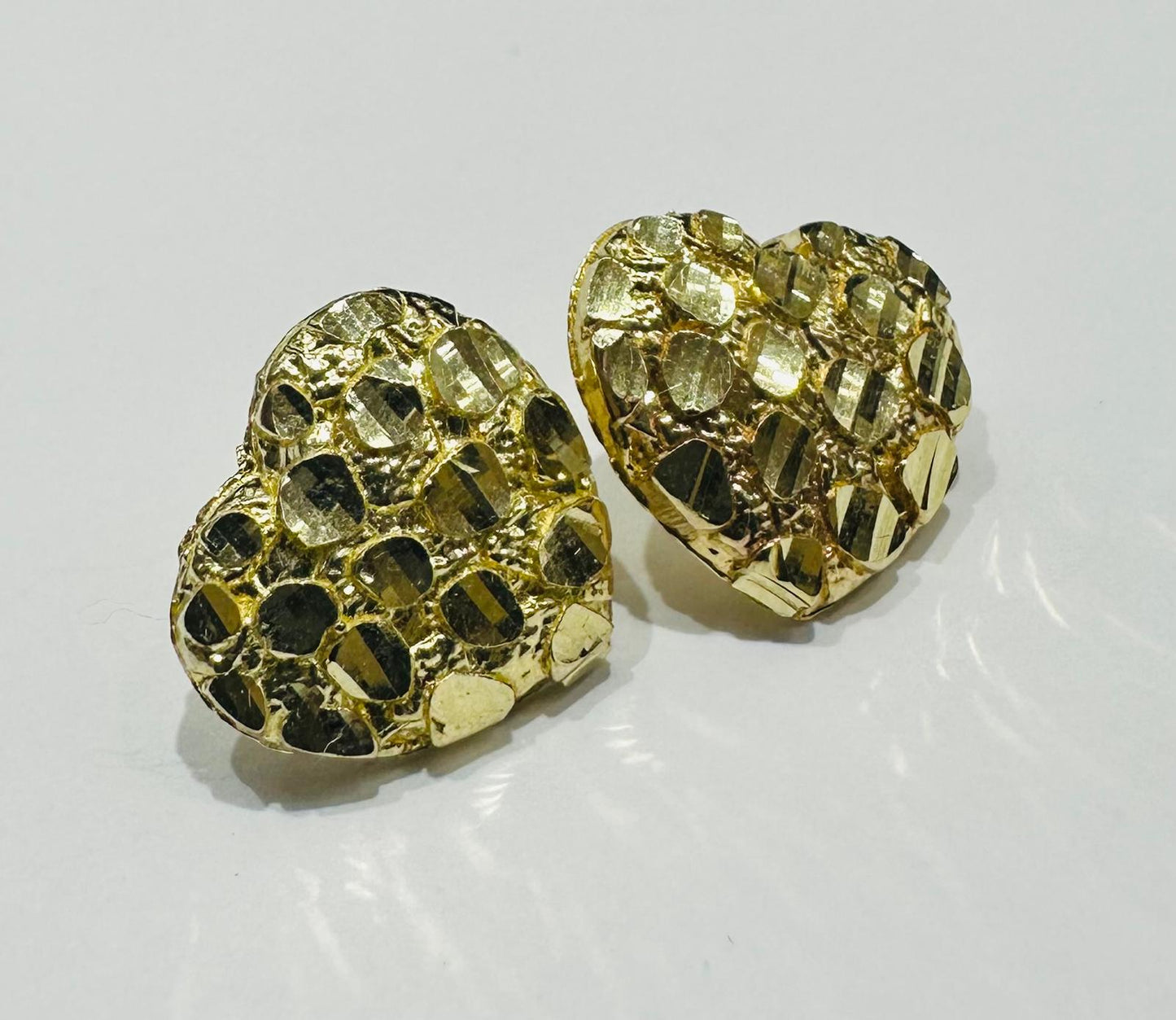 10K GOLD HEART EARRINGS- WEIGHT: 2.8gm