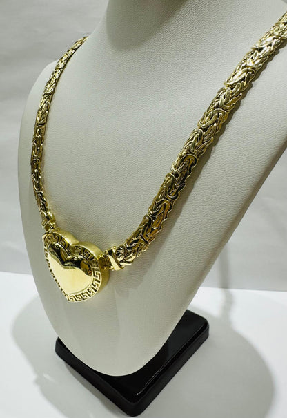 10K GOLD BYZANTINE HEART CHAIN NECKLACE- WEIGHT: 23.4gm
