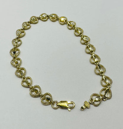 10K GOLD HEART BRACELET- WEIGHT: 7.4gm   7.5"