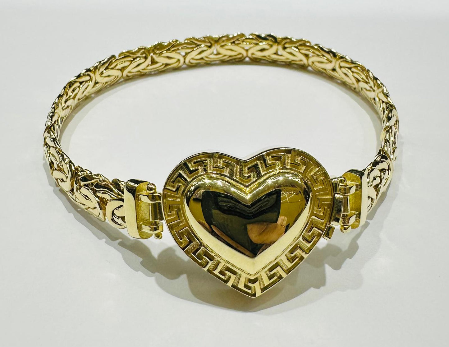 10K GOLD HEART BYZANTINE LINK BRACELET- WEIGHT: 11.9gm   8"