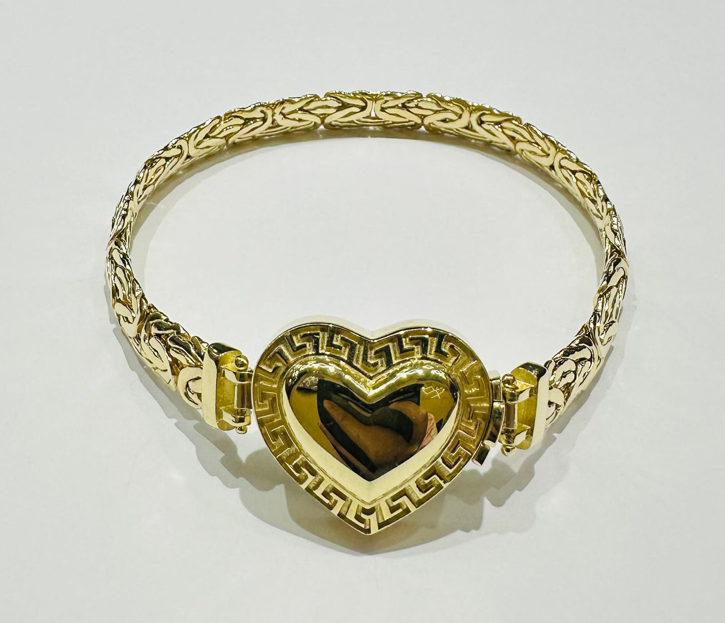 10K GOLD HEART BYZANTINE LINK BRACELET- WEIGHT: 11.9gm   8"