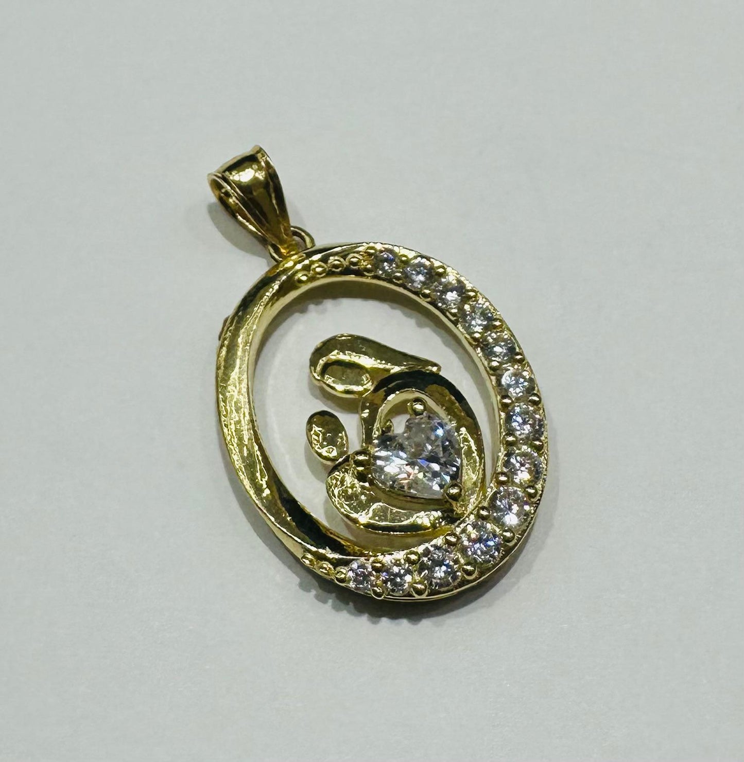 10K GOLD "MOM" PENDANT- WEIGHT: 3.0gm