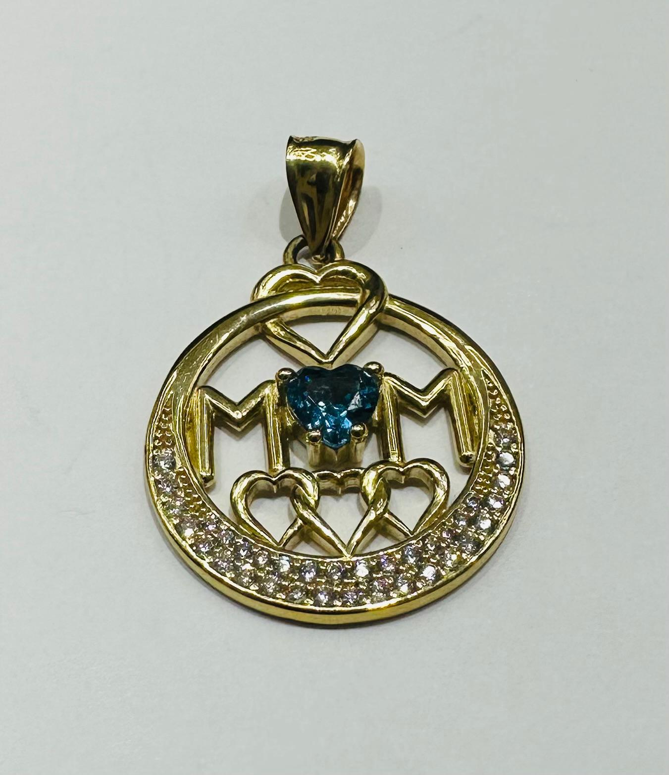 10K GOLD "MOM" PENDANT- WEIGHT: 3.3gm