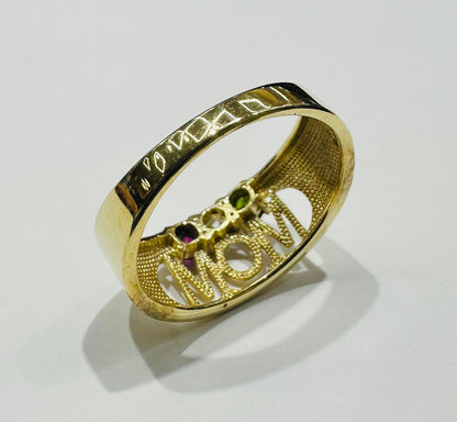 10K GOLD "MOM" RING- WEIGHT: 3.0gm