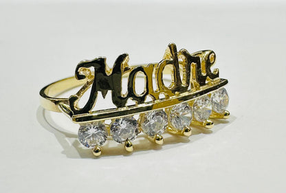 10K GOLD "MOM" RING- WEIGHT: 2.3gm