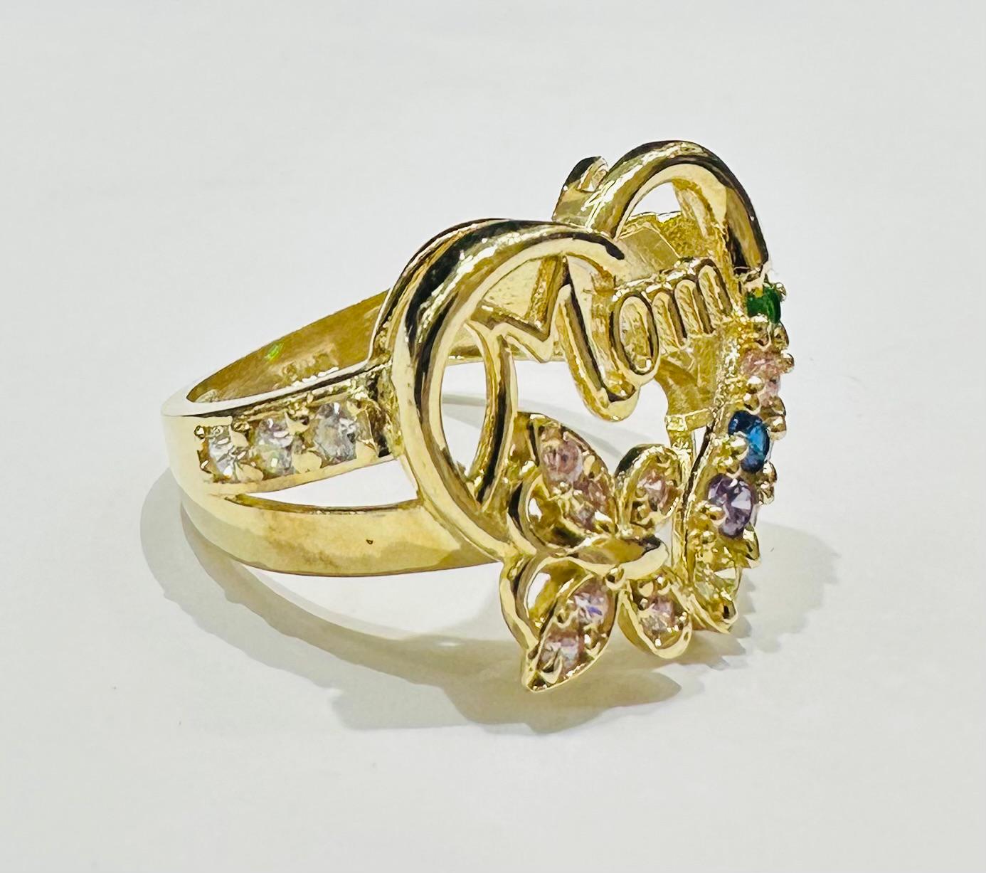 10K GOLD "MOM" RING- WEIGHT: 4.4gm