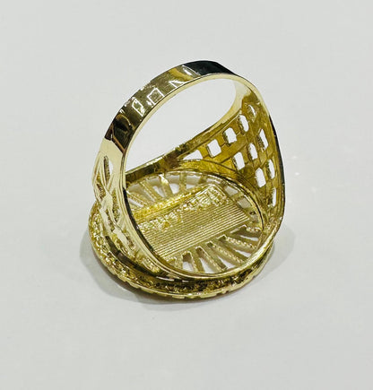 10K GOLD LAST SUPPER RING- WEIGHT: 6.9gm
