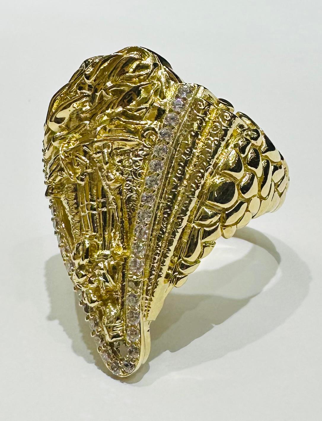 10K GOLD VIRGEN DE LA CARIDAD DEL COBRE RING- WEIGHT: 10.2gm