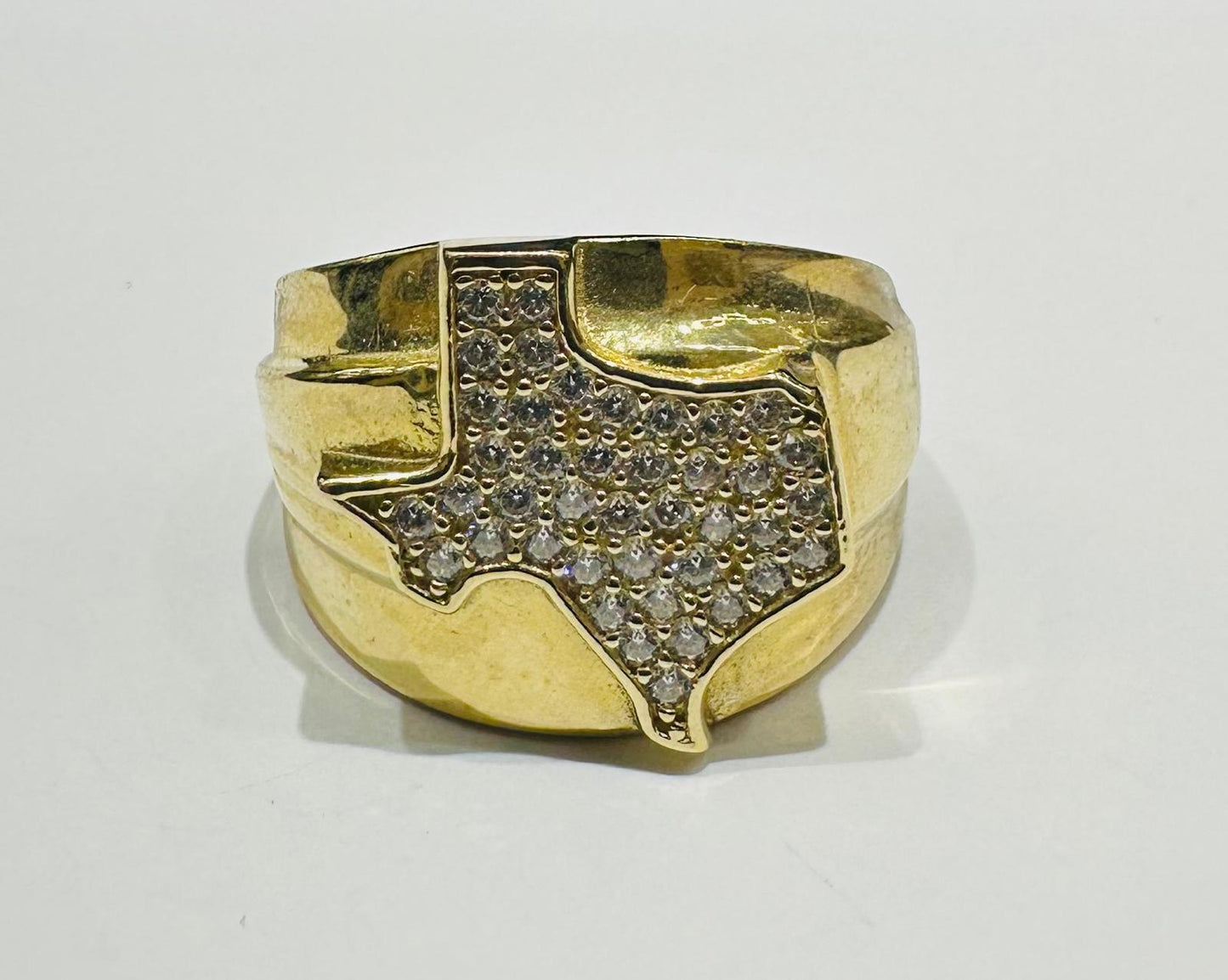 10K GOLD TEXAS RING WITH CZ STONES - WEIGHT: 4.4gm
