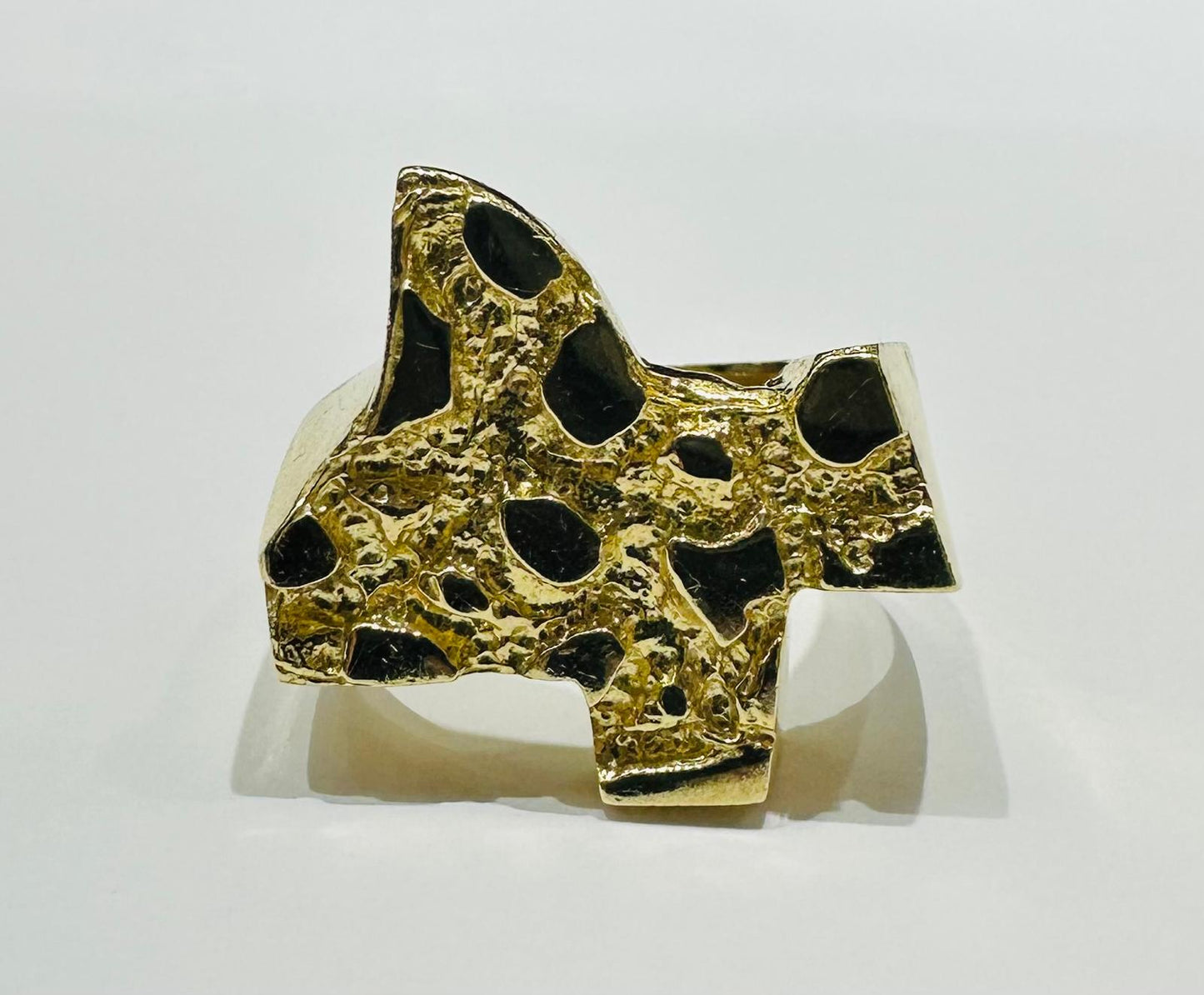 10K GOLD TEXAS NUGGET RING - WEIGHT: 9.1gm