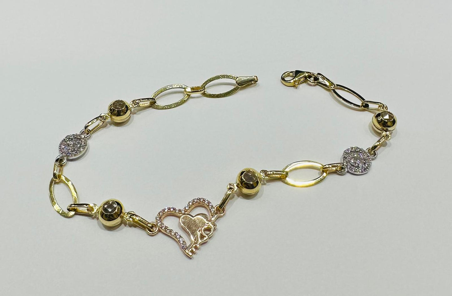 10K GOLD HEART BRACELET- WEIGHT: 5.1gm