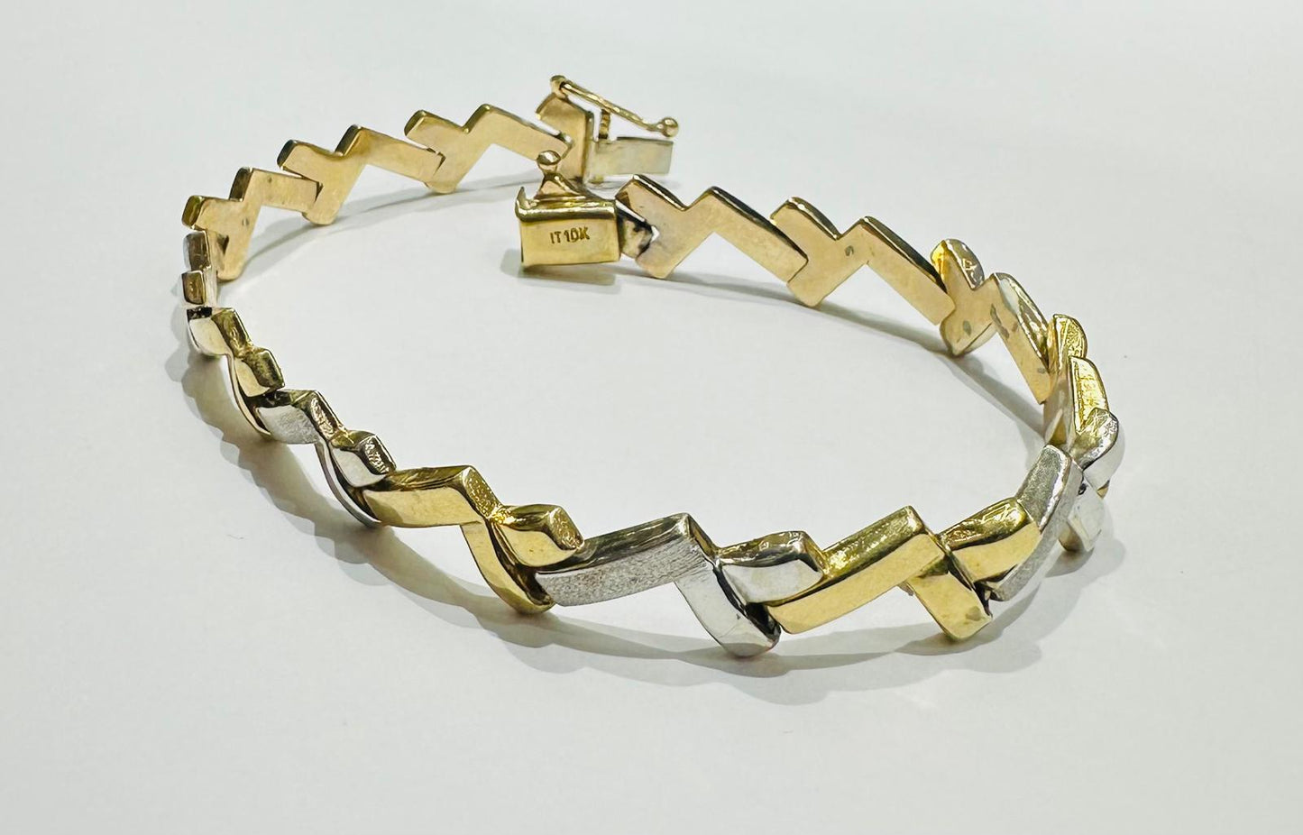 10K GOLD TWO TONED LINK BRACELET- WEIGHT: 6.8gm