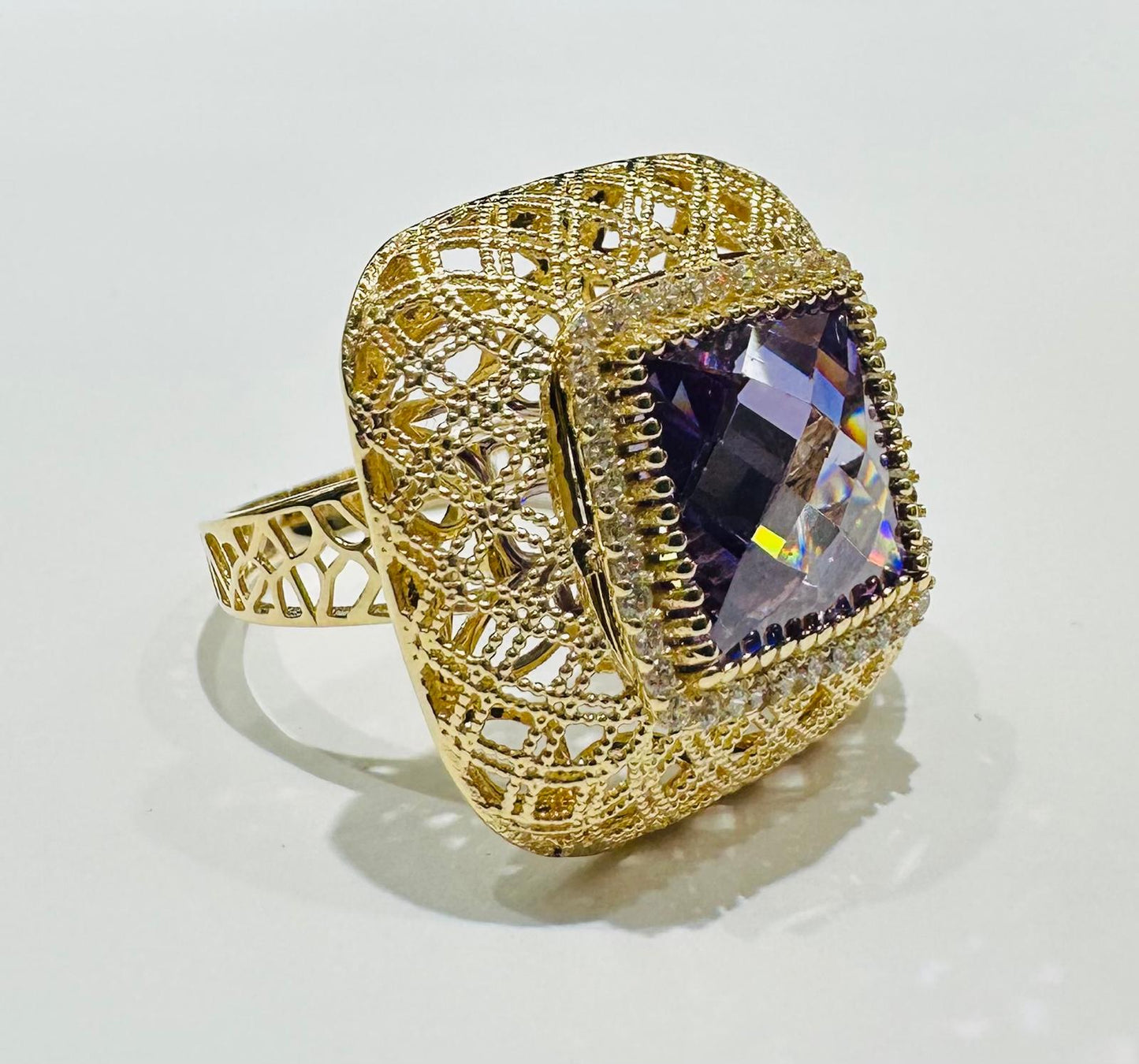 14K GOLD RING- WEIGHT: 6.2gm