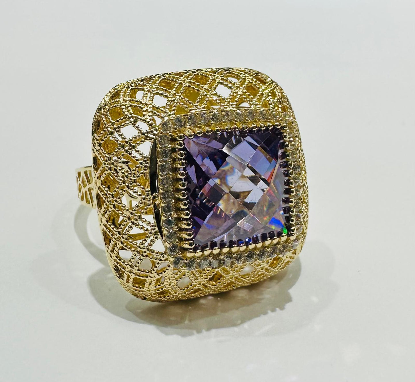 14K GOLD RING- WEIGHT: 6.2gm