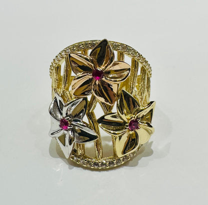 14K GOLD FLOWER RING WITH CZ STONES- WEIGHT: 5.6gm