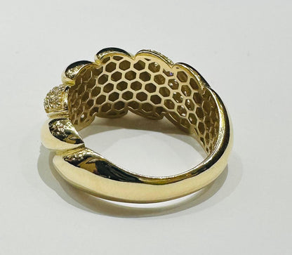 14K GOLD RING WITH CZ STONES- WEIGHT: 3.9gm