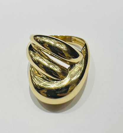 14K GOLD OVAL SHAPED RING- WEIGHT: 3.0gm