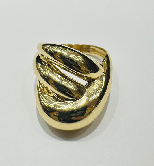14K GOLD OVAL SHAPED RING- WEIGHT: 3.0gm