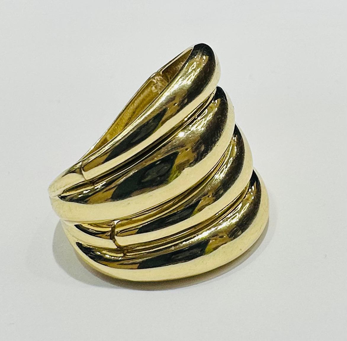 14K GOLD OVAL SHAPED RING- WEIGHT: 6.2gm