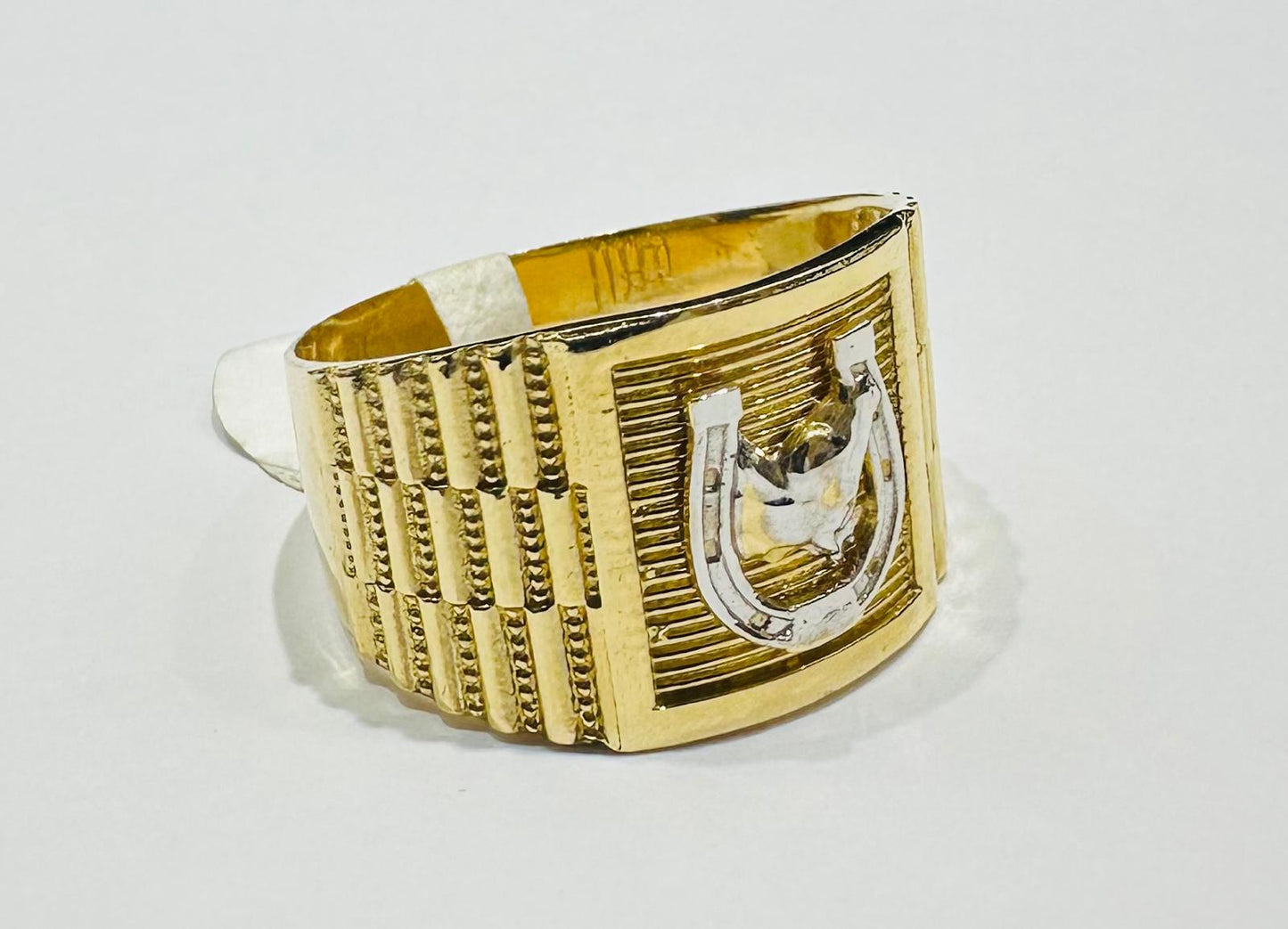 14K GOLD ROLEX LINK HORSESHOE RING- WEIGHT: 5.6gm