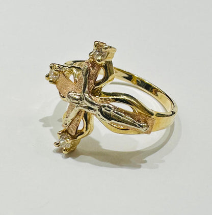 14K GOLD TWO TONED CROSS RING WITH CZ STONES- WEIGHT: 3.7gm