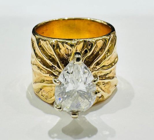 14K GOLD SOLID WHITE SAPPHIRE RING- WEIGHT: 14.3gm