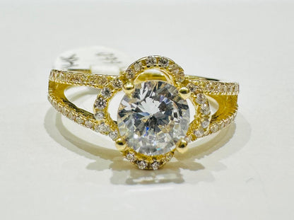 14K GOLD WHITE SAPPHIRE RING- WEIGHT: 3.4gm