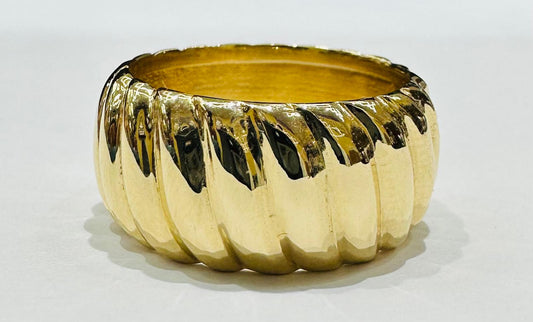 14K GOLD ROUND RING- WEIGHT: 8.4gm