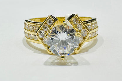 14K GOLD WHITE SAPPHIRE RING- WEIGHT: 4.8gm